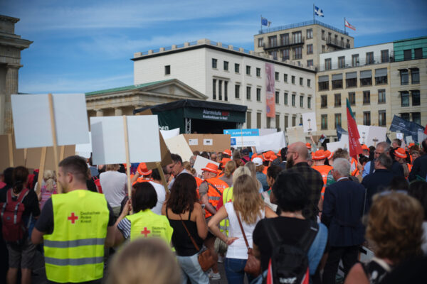 Bundesweiter Aktionstag „Alarmstufe ROT“: Sankt Gertrauden protestiert für die Rettung der Krankenhäuser
